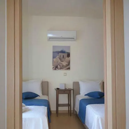 The Three-bedroom With A Private Pool And A View Of The Ionian Sea *